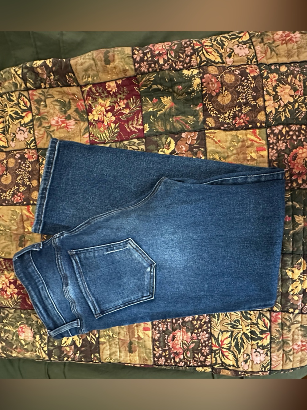 Kut from the Kloth Women's Straight Jeans in Dark Blue Wash - Picture 5 of 6